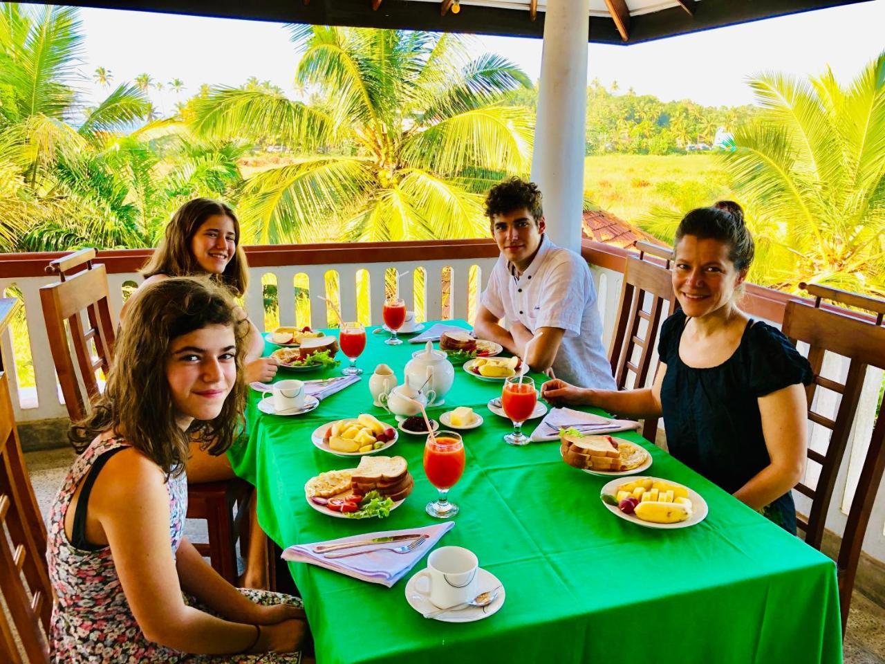 Hotel Island House Dikwella Esterno foto